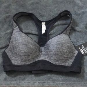 Under Armour compression sports bra 32B